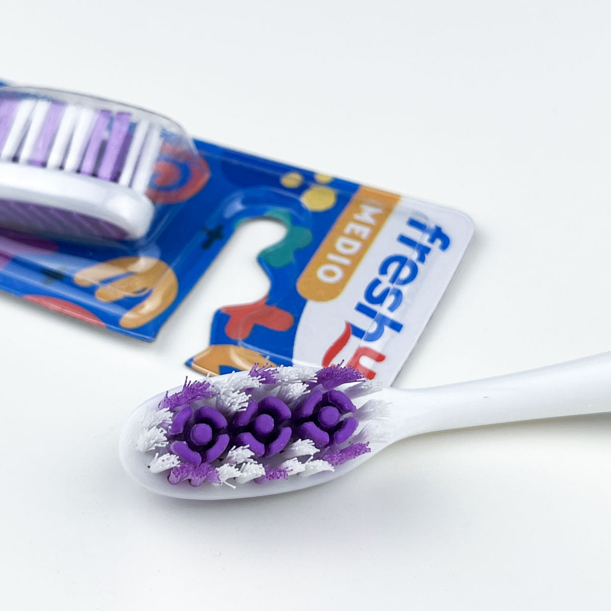 Cepillo dental con cerdas de silicona